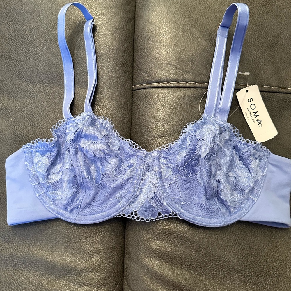 Soma Blue Lace Underwire Bra with Adjustable Straps